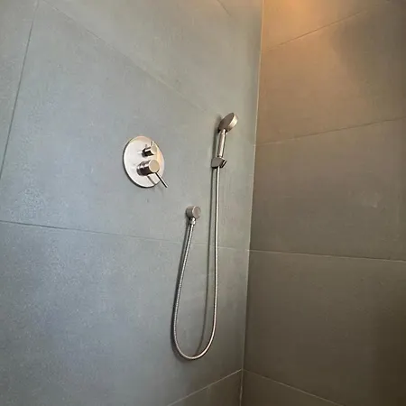 Centre Cozy Luxury Entire Apartman